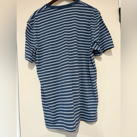 3 Old Navy V-Neck T-Shirts. Size XL - Picture 3 of 10